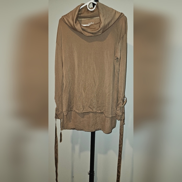 New York & Company Dreamy Fleece Off-The-Shoulder Lace-Up Cuff Top XS Coco Beach - Picture 2 of 6